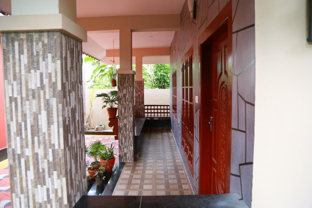Dean Dale Cottages Thekkady Exterior photo