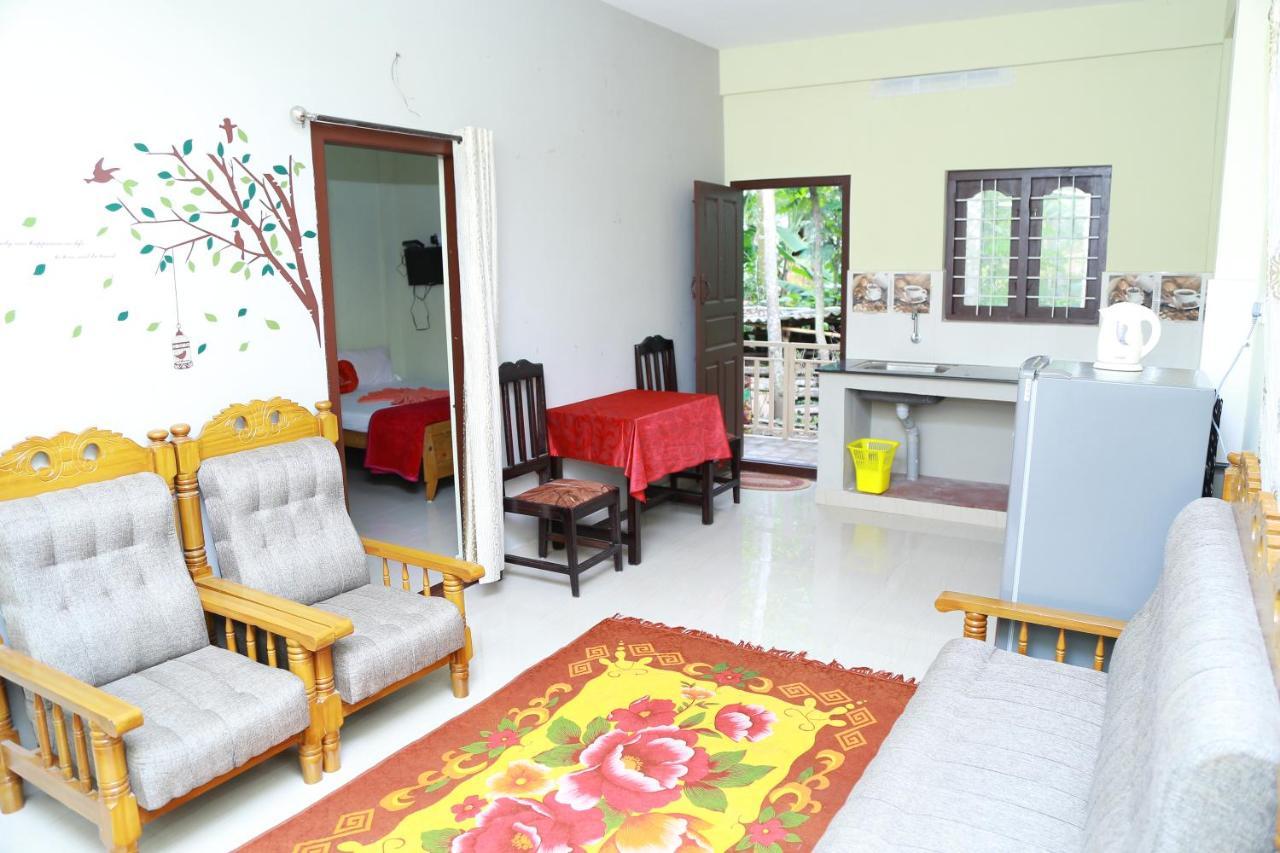 Dean Dale Cottages Thekkady Exterior photo